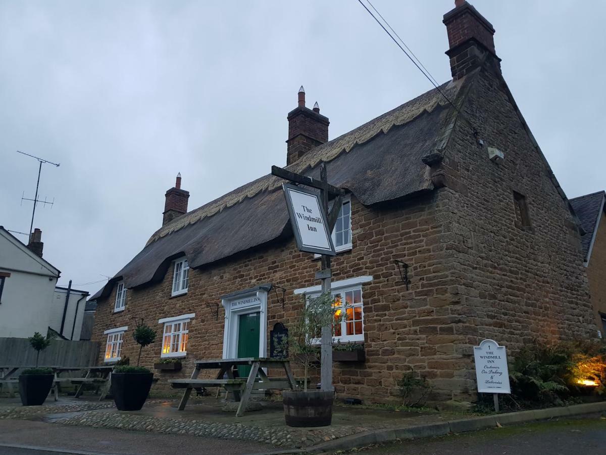 The Windmill Inn 배드비 외부 사진